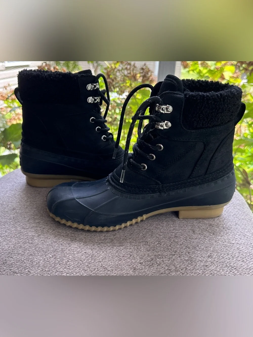 Tommy Hilfiger Black and Red Cozy Lined Boots*Wmn’s Sz~8*GUC*Raelene boots